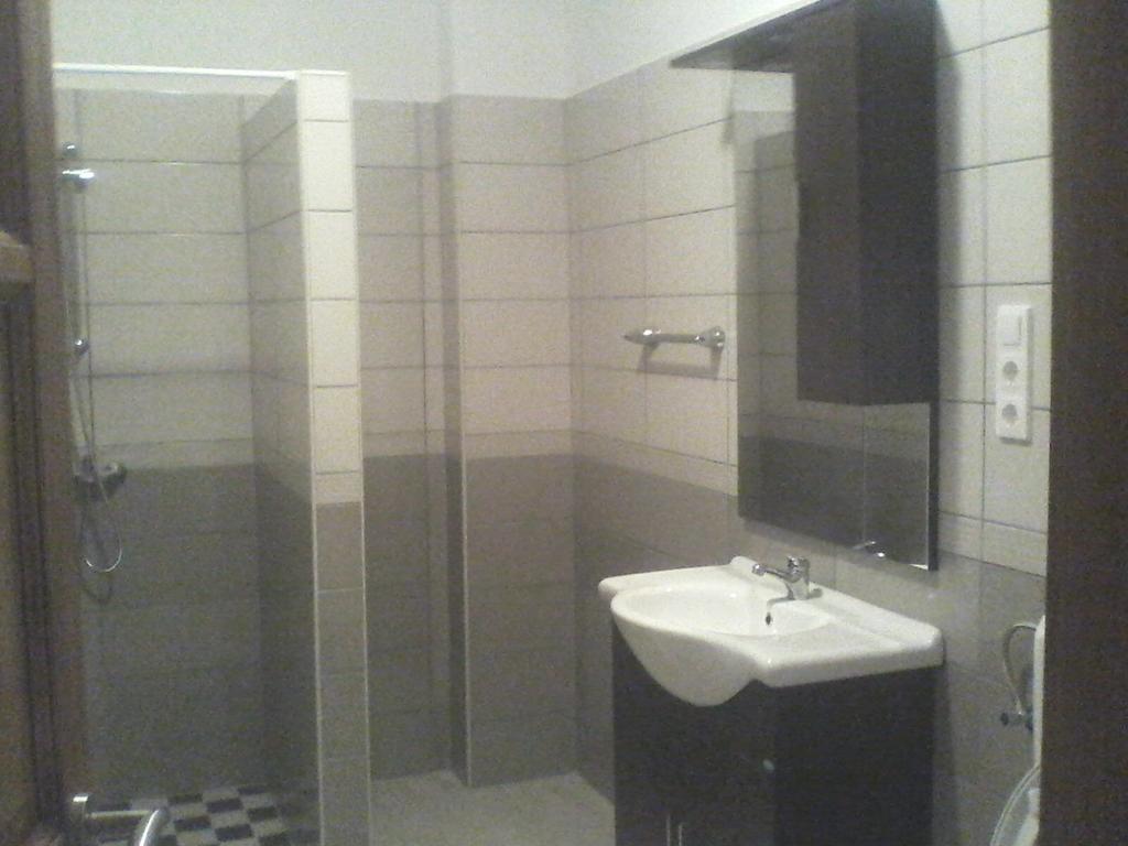 Bástya Apartmanház Sárvár Habitación foto